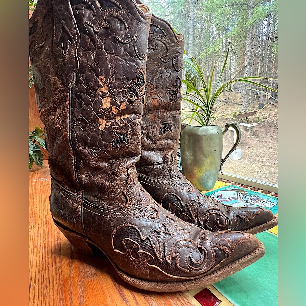 Corral Vintage cowgirl boots. Lots of life still left in them